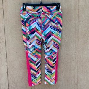New Avia Cropped Active Capris Multi-Color Mesh Sides (XS)